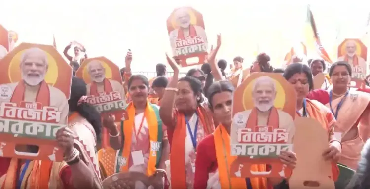 महिलाओं में जोश और पीएम मोदी का पश्चिम बंगाल दौरा, परिवर्तन की आवश्यकता पर जोर