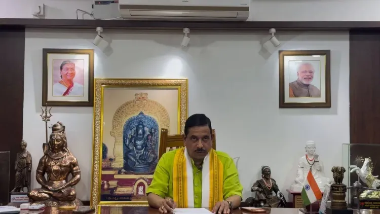 Pralhad Joshi backs NDA's Namoshi for Karnataka MLC Teachers' seat