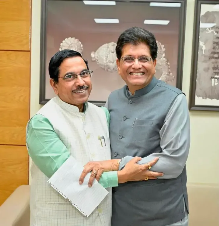Pralhad Joshi Greets Piyush Goyal on Birthday