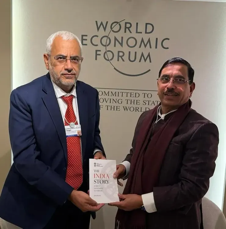 Why is Pralhad Joshi Urging Investments in India’s Clean Energy Sector at Davos?