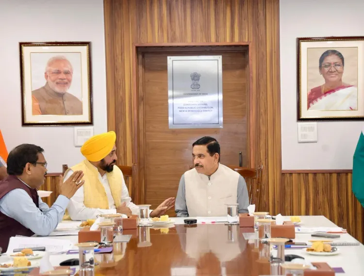 Pralhad Joshi meets CM Bhagwant Mann on Punjab foodgrain management