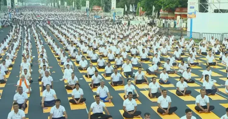 Pralhad Joshi Shares Live: PM Modi at 12th Yoga Day in Kolkata