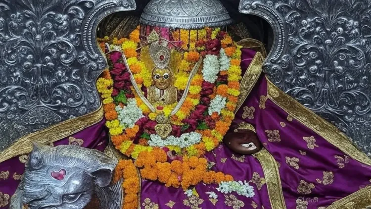 क्या आप जानते हैं प्रतापगढ़ की रक्षक मां बेल्हा देवी के बारे में?