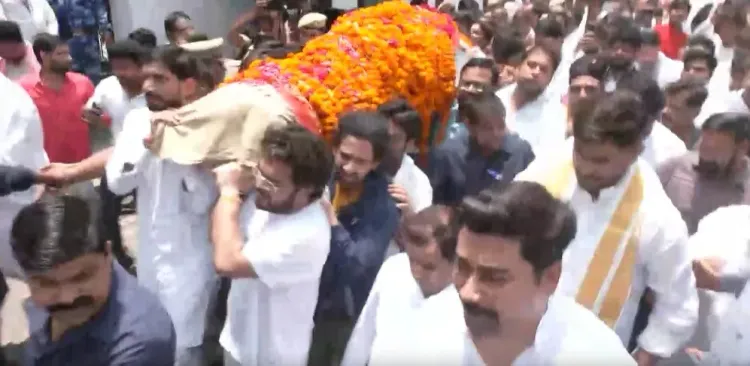 Prateek Yadav cremated in Lucknow; Akhilesh, family bid tearful farewell