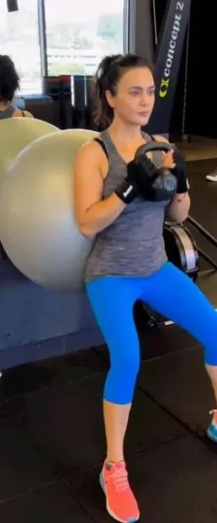 Preity Zinta resumes workout after shoulder injury on Vibe set