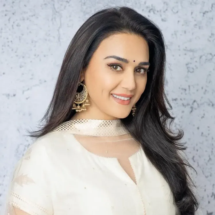 Preity Zinta Critiques Kerala Congress Over ‘False Information and Malicious Rumors’, Clarifies on Loan