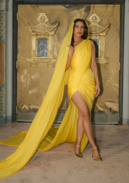 How Did Priyanka Chopra Modernize the Indian Saree?