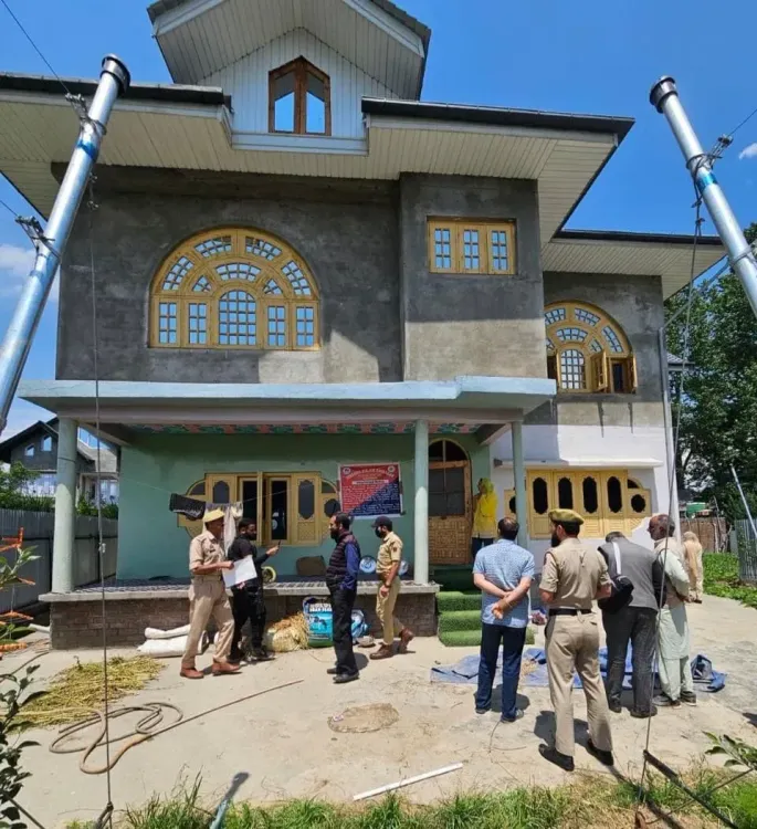 Srinagar Police attaches ₹1 crore property of drug peddler in Anantnag