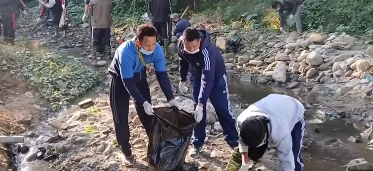 How Proud is PM Modi of Youth's Cleanliness Efforts?