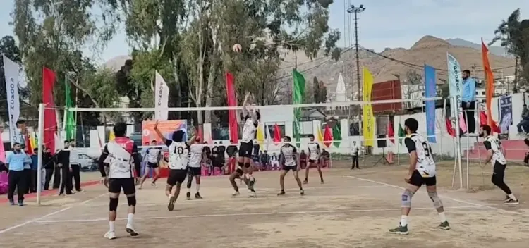 क्या पुंछ जिले में पुलिस शहीद वॉलीबॉल टूर्नामेंट ने युवाओं को प्रेरित किया?