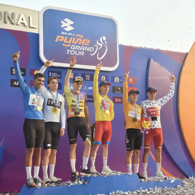 Who triumphed in Stage 1 of the Pune Grand Tour 2026?