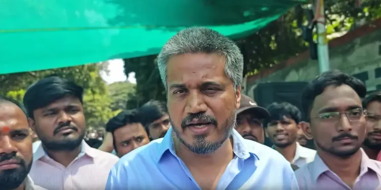 पुणे में MPSC छात्र आंदोलन तेज: रोहित पवार का दावा — सोमवार तक 70 हज़ार छात्र जुटेंगे, राहुल गांधी आ सकते हैं