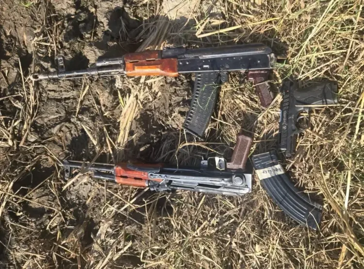 क्या पंजाब पुलिस और बीएसएफ ने तरनतारन में हथियारों की खेप पकड़ी? पाकिस्तान से तस्करी का खुलासा