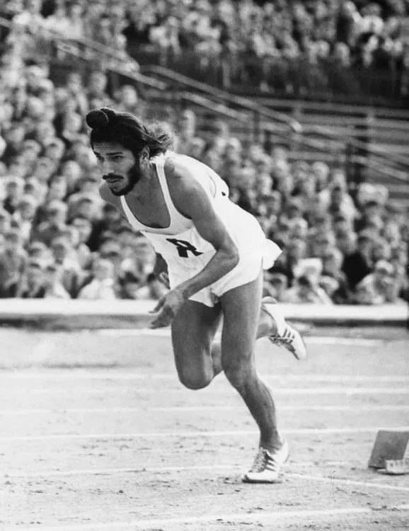Puri pays tribute to Milkha Singh on death anniversary