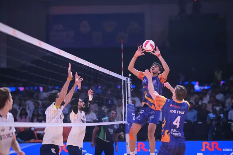 Did Mumbai Meteors Secure Their Final Spot with a Commanding Win over Goa Guardians?