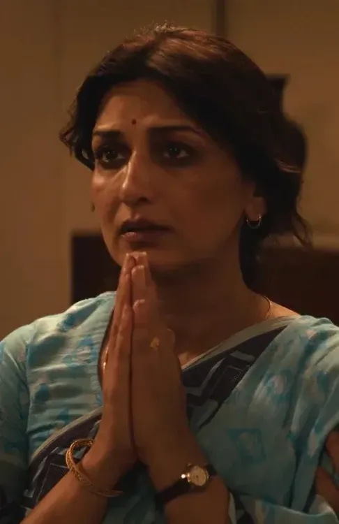 Raakh trailer: Sonali Bendre, Ali Fazal in 1970s thriller inspired by Ranga-Billa case