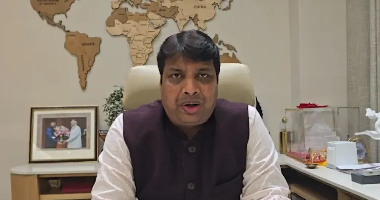 झारखंड छात्र आंदोलन: BJP का कांग्रेस पर हमला — 'राहुल गांधी वीडियो कॉल से क्यों, रांची क्यों नहीं जाते'