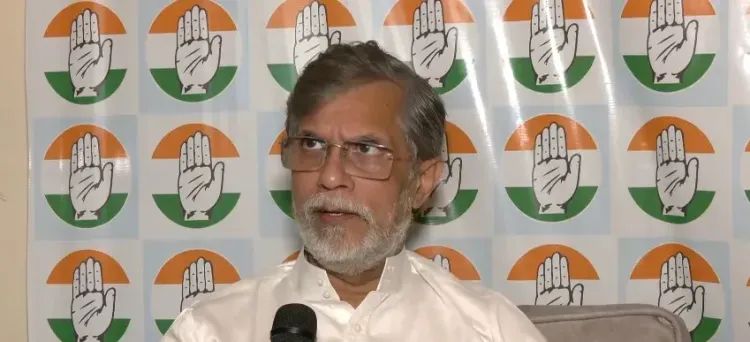 राहुल गांधी पर उत्तराखंड FIR: पवन खेड़ा बोले — सवाल उठाने वालों को निशाना बनाती है BJP
