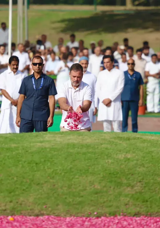 Rahul Gandhi pays tribute to Nehru on death anniversary