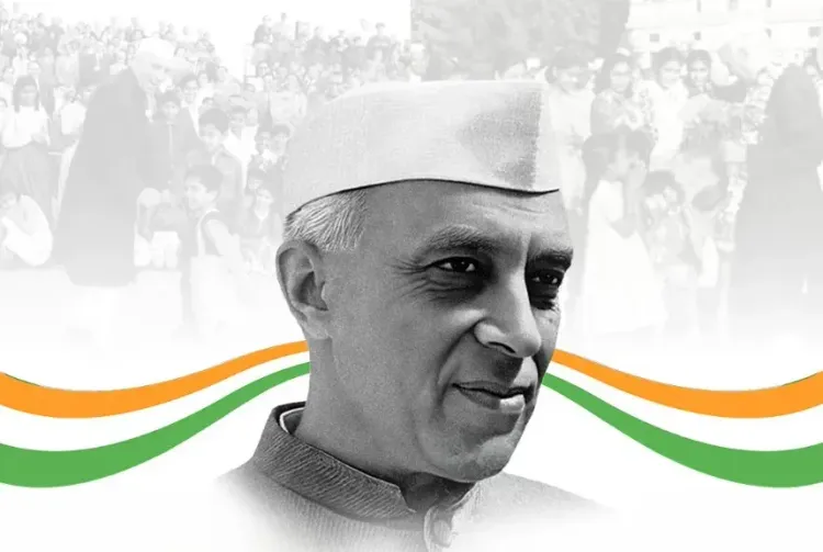 Rahul, Priyanka pay tribute to Nehru on 61st death anniversary