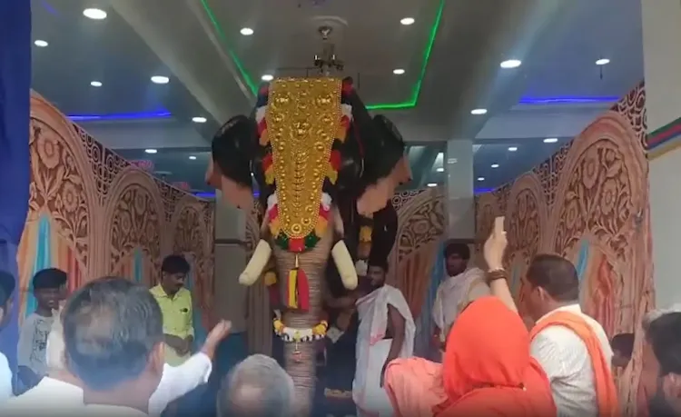 रायचूर के किल्ले बृहन्मठ में 21वीं सद्भावना पदयात्रा, पेटा इंडिया के रोबोटिक हाथी ने मोहा मन