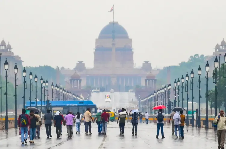 Delhi rain brings heat relief on May 4; AQI stays moderate