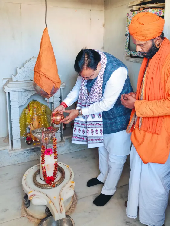 Rajasthan Chief Minister Attends Prana Pratishtha Ceremony at Sri Dudeshwar Mahadev Temple