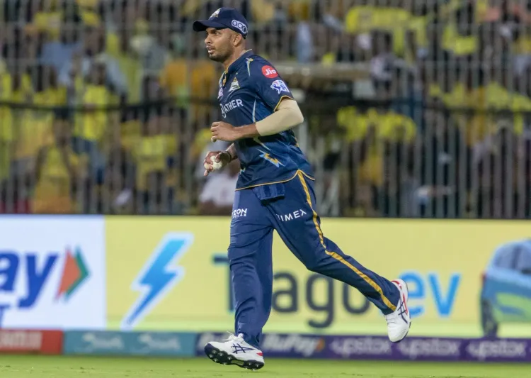 Rajasthan Royals Introduce Dasun Shanaka as Sam Curran's Replacement
