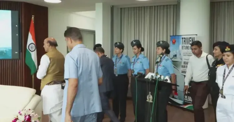 Rajnath Singh meets All Women Sailing Expedition Team in Delhi