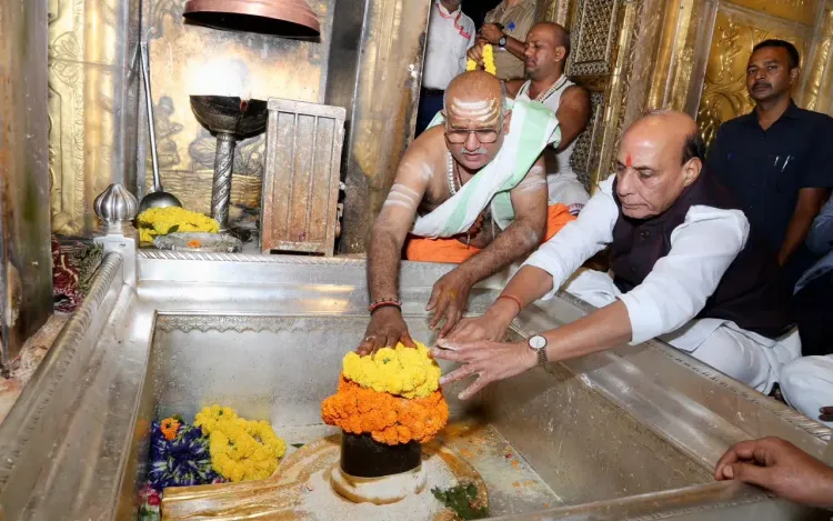 Rajnath Singh offers prayers at Kashi Vishwanath Temple