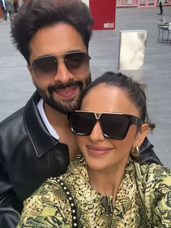 Rakul Preet Singh, Jackky Bhagnani try AI-driven car: 'We were scared'