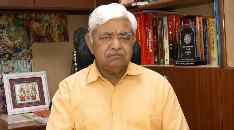 राम मंदिर चढ़ावा चोरी पर VHP अध्यक्ष आलोक कुमार: दोषियों को कठोरतम सजा मिले, बार एसोसिएशन का प्रस्ताव कानूनी दृष्टि से अनुचित