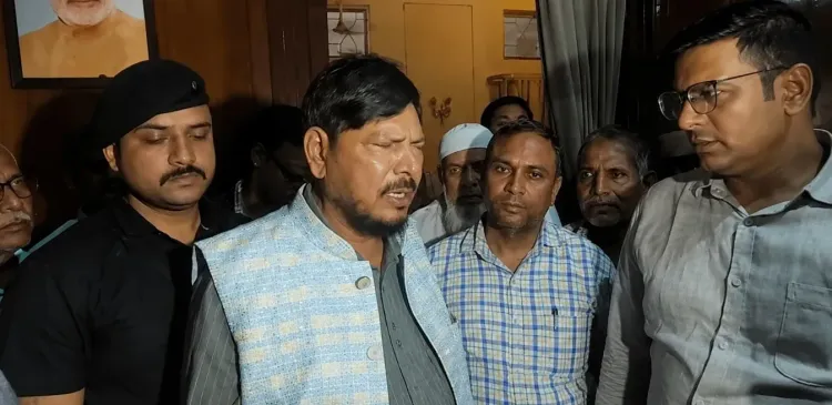 उद्धव ठाकरे एनडीए में आ सकते हैं: रामदास आठवले का बड़ा दावा, राम मंदिर घोटाले पर भी बोले