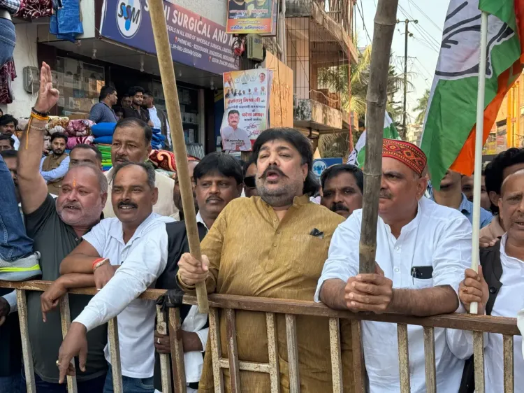 खरगे की कथित टिप्पणी पर रांची में BJP का विरोध प्रदर्शन, मरांडी ने मांगी माफी