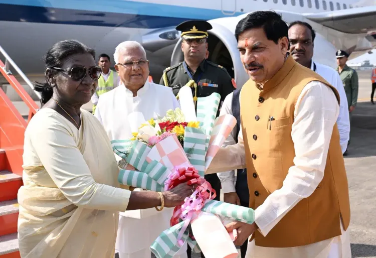 राष्ट्रपति द्रौपदी मुर्मु का मध्य प्रदेश में पांच दिवसीय प्रवास शुरू, चीता प्रोजेक्ट और सिकल सेल कार्यक्रम में होंगी शामिल