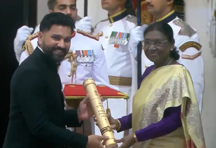 रोहित शर्मा को पद्मश्री: राष्ट्रपति मुर्मु ने राष्ट्रपति भवन में किया सम्मानित, 2 दशक के करियर को मिली मान्यता