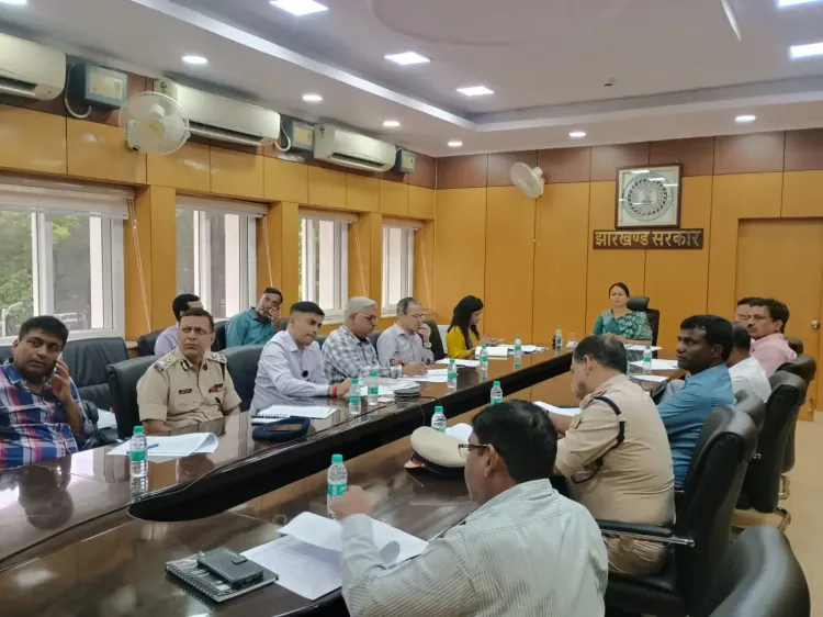 क्या राष्ट्रपति मुर्मू 31 जुलाई से झारखंड के दौरे पर हैं, और क्या वह देवघर एम्स और धनबाद आईआईटी के दीक्षांत समारोह में भाग लेंगी?