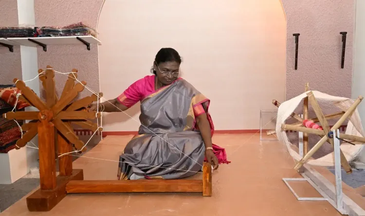 क्या राष्ट्रपति मुर्मु ने सिकंदराबाद में भारतीय कला महोत्सव का उद्घाटन किया?