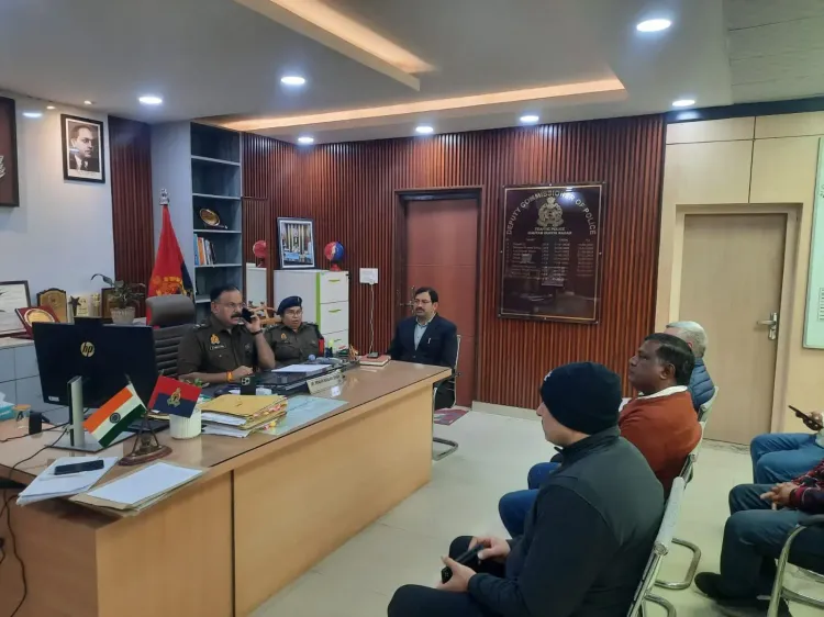 क्या गौतमबुद्ध नगर में स्लीपर बस संचालकों के साथ गोष्ठी आयोजित की गई?