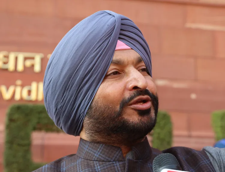 रवनीत सिंह बिट्टू ने पंजाब में 'जंगल राज' पर गंभीर आरोप लगाया, एसडीएम पर 'आप' को फायदा पहुंचाने का दबाव