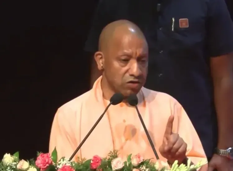 ड्यूटी पर रील बनाना अनुशासनहीनता: CM योगी की UP पुलिसकर्मियों को कड़ी चेतावनी