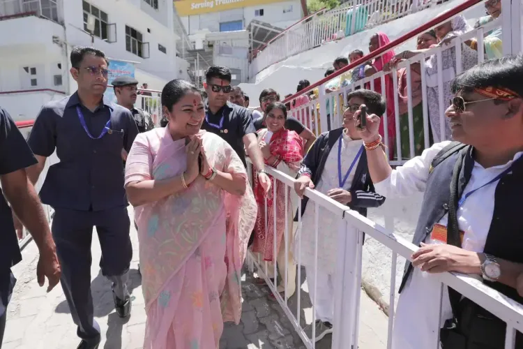 मां वैष्णो देवी दर्शन के बाद बोलीं CM रेखा गुप्ता — मोदी नेतृत्व में देश की खुशहाली की मांगी दुआ
