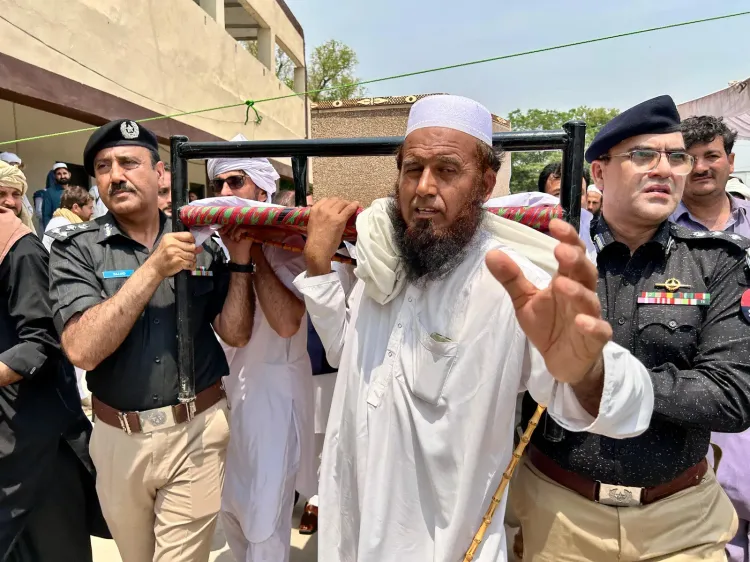 Pakistan police: underpaid, under-resourced, and most targeted
