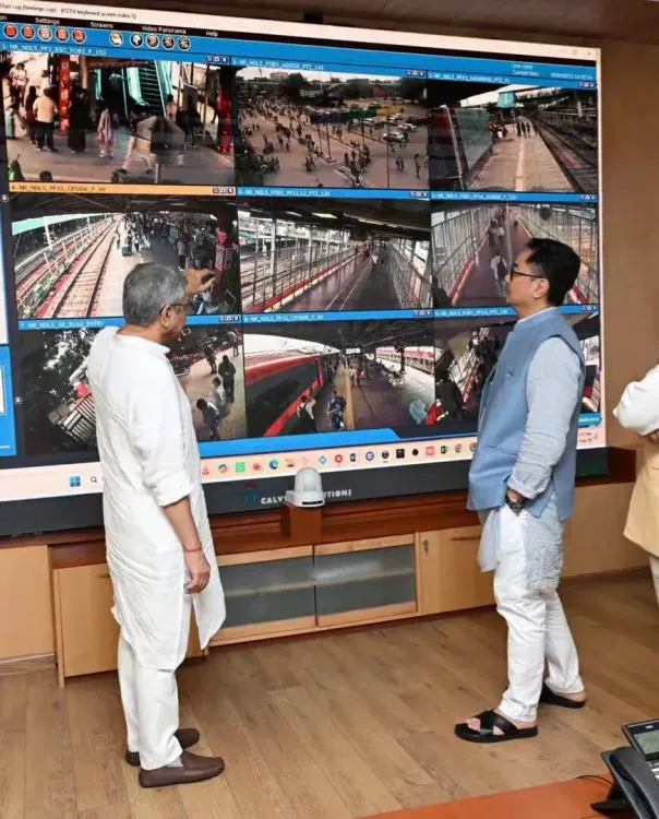 Rijiju Gets Live Briefing on Indian Railways Tech