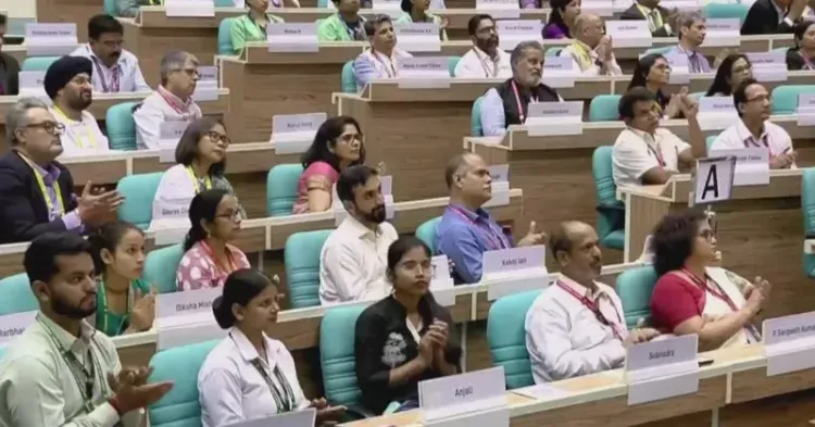 Rijiju: PM Modi disburses ₹2,400 cr under PM-VBRY in Delhi