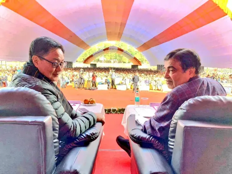 Rijiju Wishes Gadkari on Birthday, Hails Nation-Building Vision