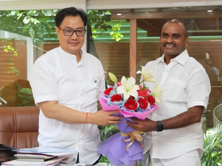 Rijiju Wishes MoS Dr. L. Murugan on Birthday