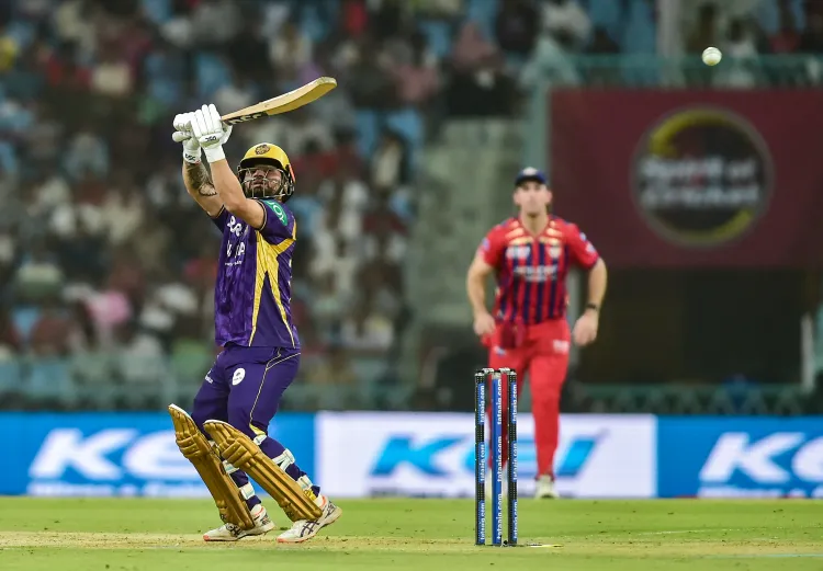 रिंकू सिंह का तूफानी अर्धशतक, केकेआर ने एलएसजी के खिलाफ 20 ओवर में बनाए 155 रन
