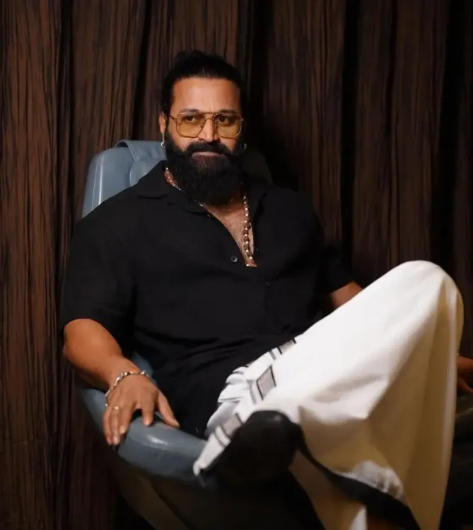 How Many Drafts Did Rishab Shetty Need to Finalize the Screenplay for ‘Kantara: Chapter 1’?