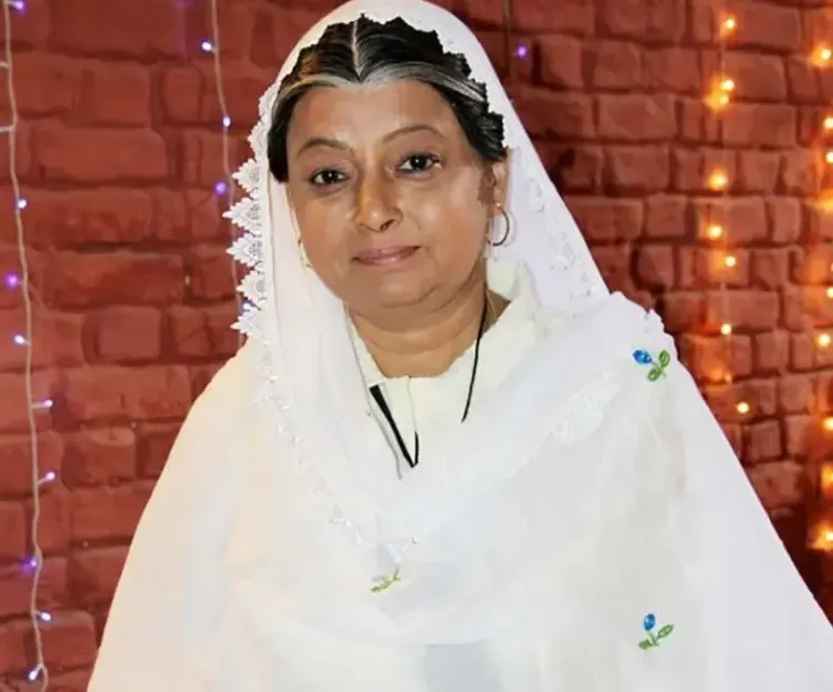 क्या रीता भादुड़ी का काम के प्रति जुनून उन्हें हमेशा सक्रिय रखता था, किडनी की समस्या के बावजूद?